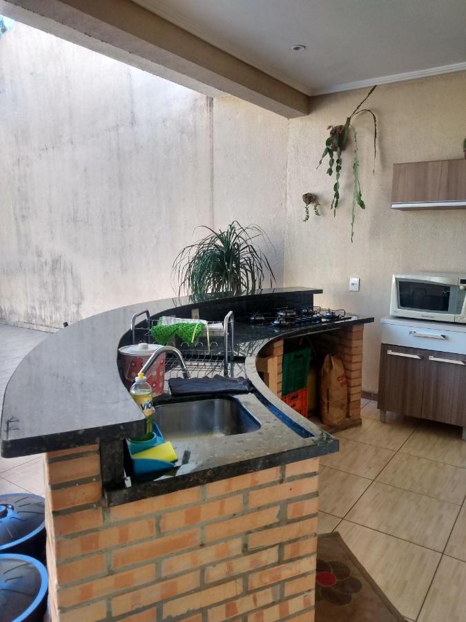 Edicula Com Um Quarto Banheiro E Piscina E Lazer Foz do Iguaçu Exteriör bild